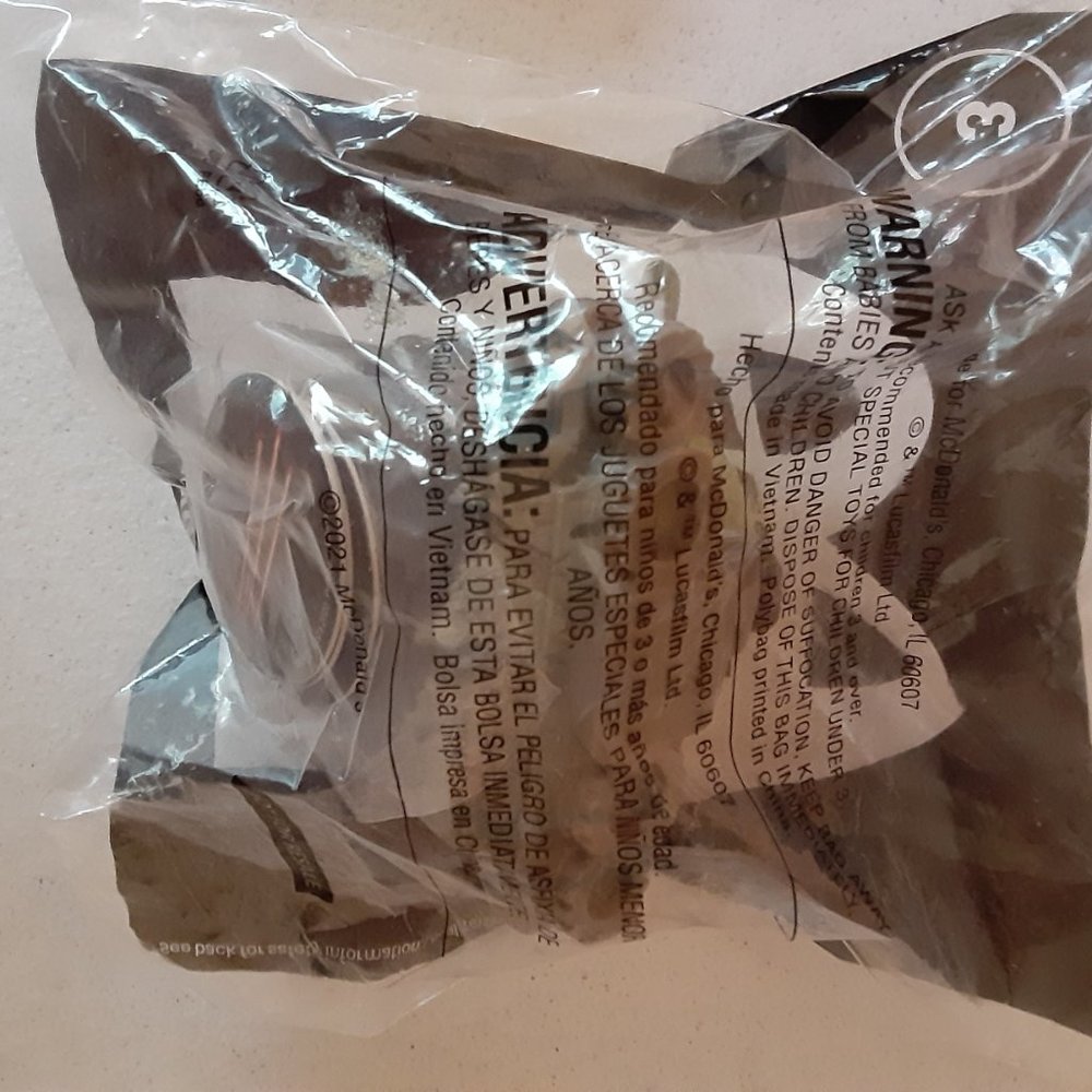 Yoda Star Wars #3 McDonalds Toy 2021 - Picture 4 of 4